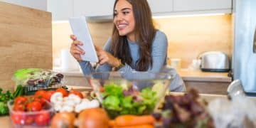 Simplify Your Life: The Complete Guide to Meal Planning Apps - Cover Image