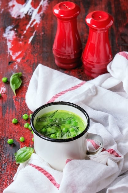 Detox: 3 Easy & Delicious Soup Recipes for January